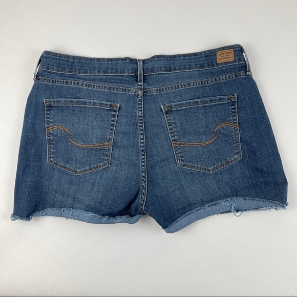 Signature Levis Jean Shorts Womens 14 Modern Shorts Blue Denim - Picture 7 of 9